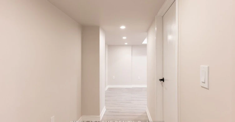 6 Bellvare Crescent, Toronto, ON, M1R 2M9 - 24