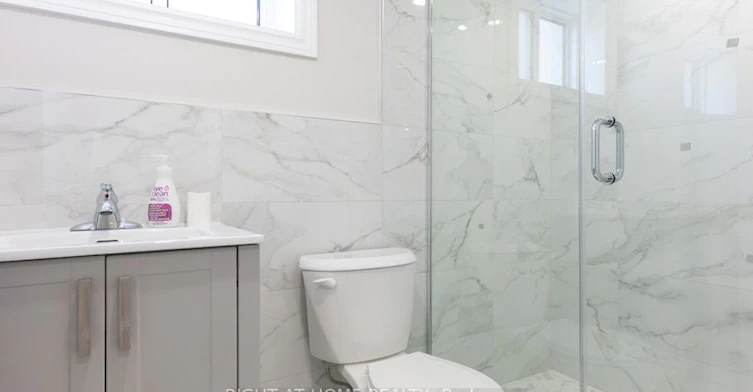 6 Bellvare Crescent, Toronto, ON, M1R 2M9 - 4