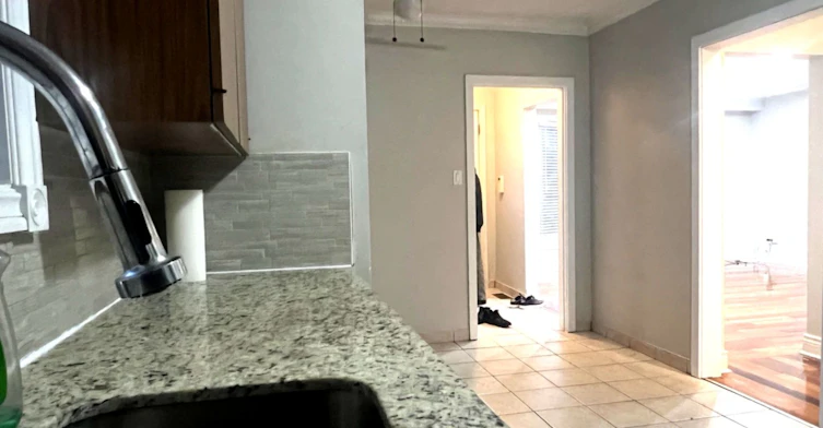 27 Safari Street, Toronto, ON, M1K 3R1 - 8