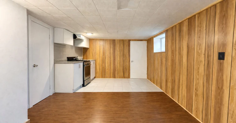 Bsmt-120 Phyllis Avenue, Toronto, ON, M1M 1Y1 - 3