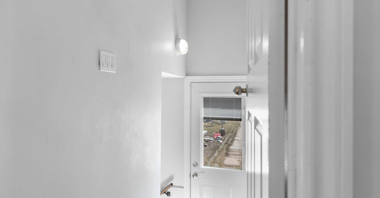 Lower-2 Emmeline Crescent, Toronto, ON, M1S 1L2 - 14