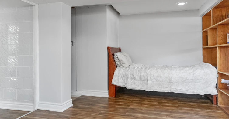 Lower-2 Emmeline Crescent, Toronto, ON, M1S 1L2 - 12
