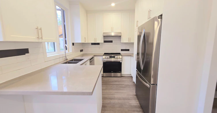 Laneway Suite-94 Barrington Avenue, Toronto, ON, M4C 4Z1 - 5