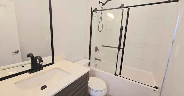 Laneway Suite-94 Barrington Avenue, Toronto, ON, M4C 4Z1 - 22