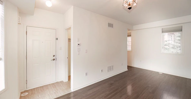 61-401 Beechgrove Drive, Toronto, ON, M1E 2R1 - 2