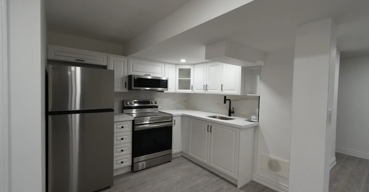 45 Lofthouse Drive, Whitby, ON, L1R 1W5 - 5
