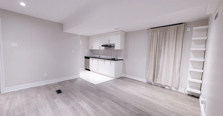 Lower-10 Dixon Avenue, Toronto, ON, M4L 1N3 - 6