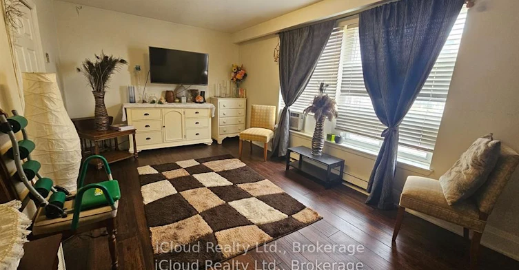 ROOM 1-1847 Lawrence Avenue E, Toronto, ON, M1R 2Y3