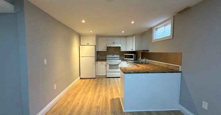 303 Wilson Road N, Oshawa, ON, L1G 6E4 - 6