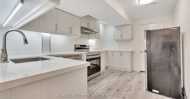 4 Oceanpearl Crescent, Whitby, ON, L1N 8Y5 - 16