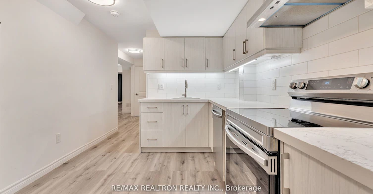 4 Oceanpearl Crescent, Whitby, ON, L1N 8Y5 - 18
