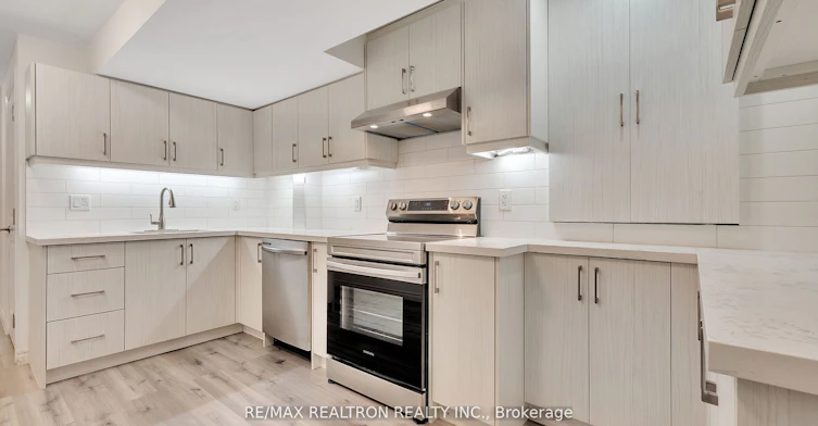 4 Oceanpearl Crescent, Whitby, ON, L1N 8Y5 - 19