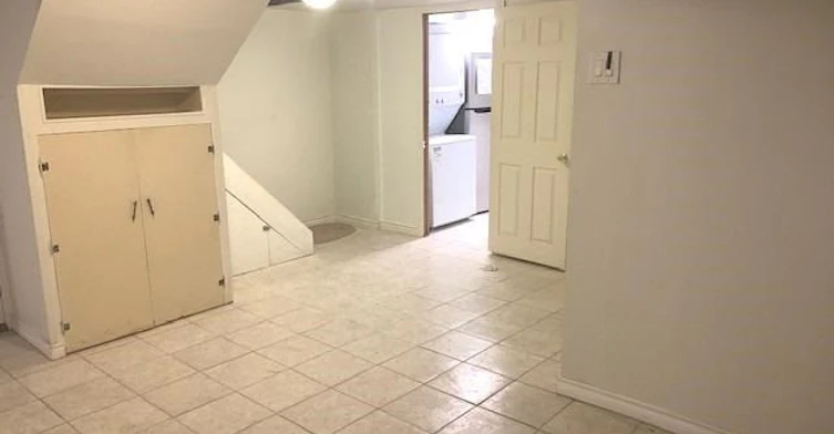 Bsmt-46 Medhurst Road, Toronto, ON, M4B 1B1 - 12