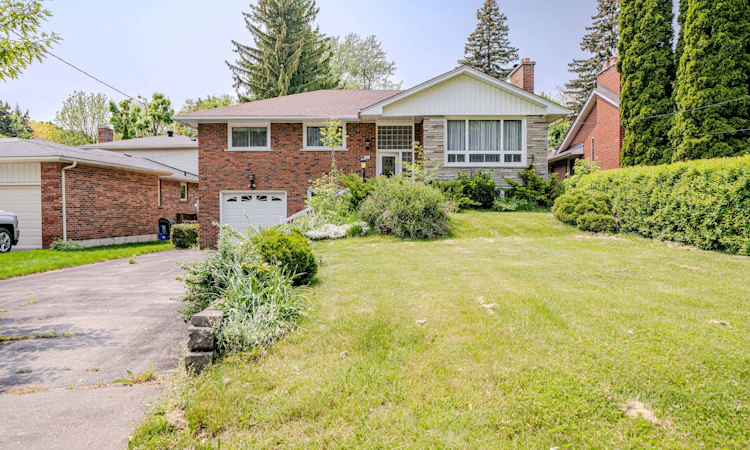102 Meadowvale Road