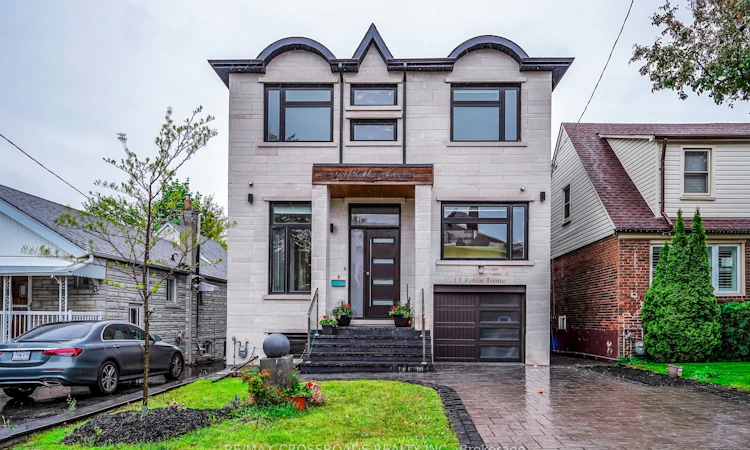 1A Roblin Avenue