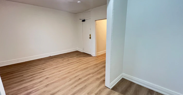 UNIT 2-82 Curzon Street, Toronto, ON, M4M 3B4 - 5
