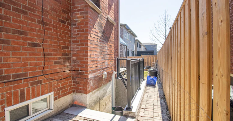 BSMT-507 Charnwood Court, Pickering, ON, L1V 4Y1 - 27