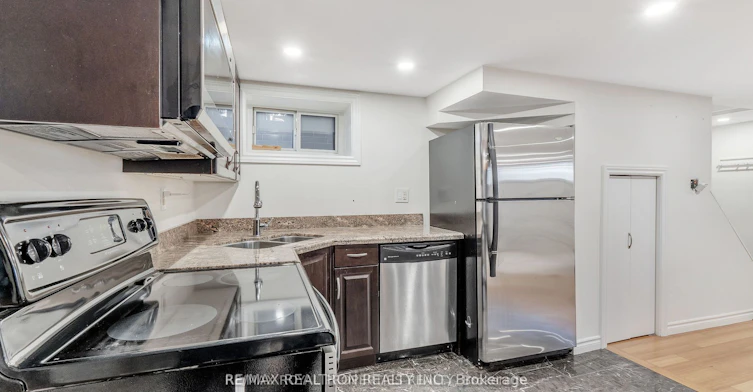 79 Kencliff Crescent, Toronto, ON, M1P 4E6 - 8