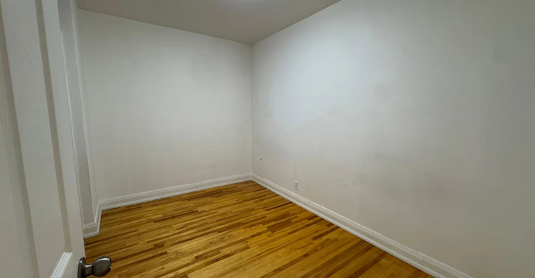 2nd Floor-2879 St Clair Avenue E, Toronto, ON, M4B 1N4 - 5