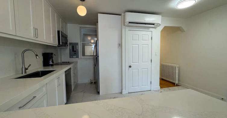 2nd Floor-2879 St Clair Avenue E, Toronto, ON, M4B 1N4 - 12