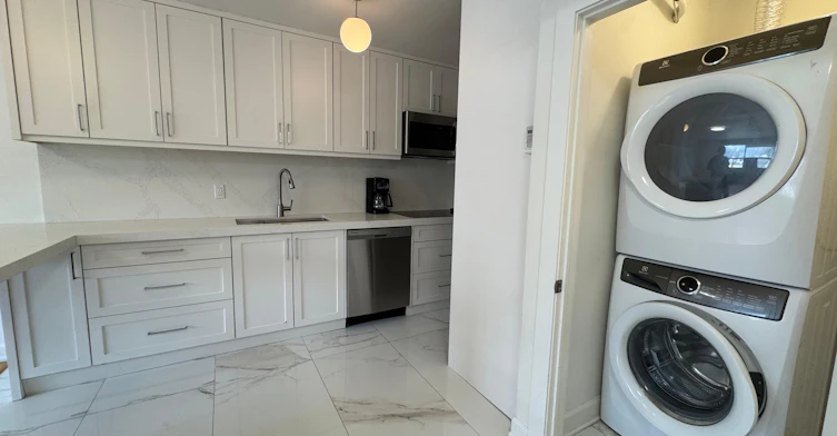 2nd Floor-2879 St Clair Avenue E, Toronto, ON, M4B 1N4 - 15