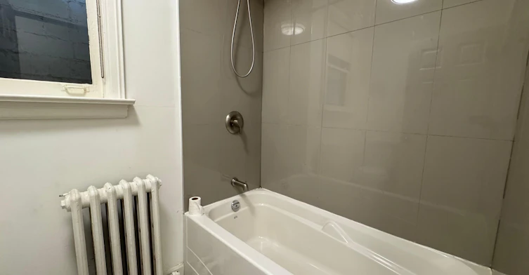 2nd Floor-2879 St Clair Avenue E, Toronto, ON, M4B 1N4 - 7
