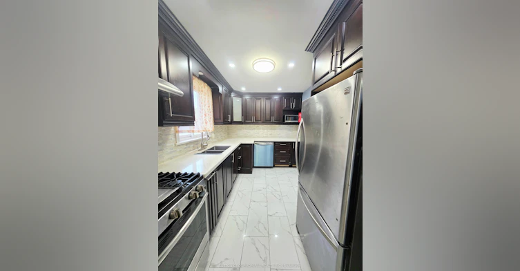 Main Flr-34 Crocus Drive, Toronto, ON, M1R 4S6 - 4