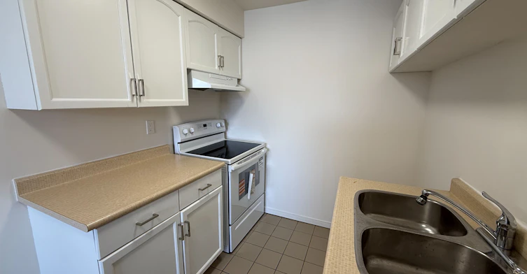 205-855 Wilson Road N, Oshawa, ON, L1G 7W6 - 8
