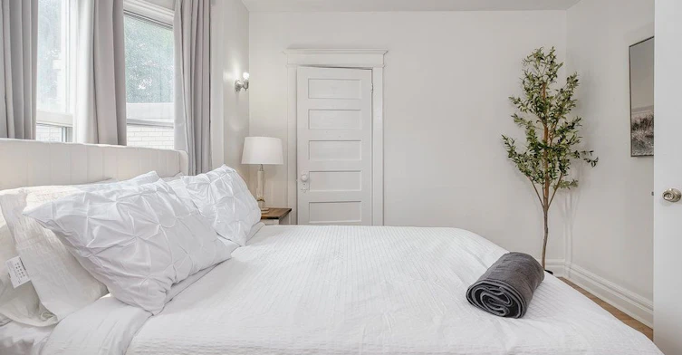 151 Broadview Avenue, Toronto, ON, M4M 2E9 - 11