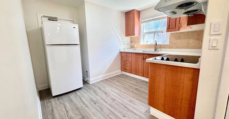 Main-119 Earlton Road, Toronto, ON, M1T 2R8 - 2