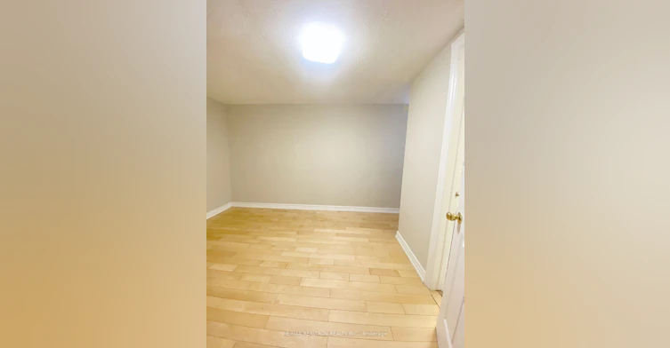 Lower-208 Roxanne Crescent, Toronto, ON, M1V 4G3 - 5
