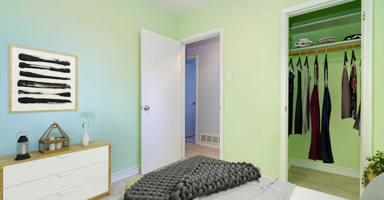 38 Osborne Avenue, Toronto, ON, M4E 3A9 - 12