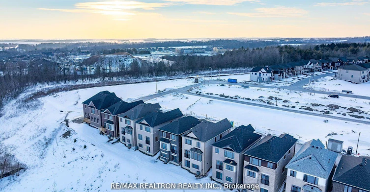 1053 Zircon Manor, Pickering, ON, L1X 0P9 - 41