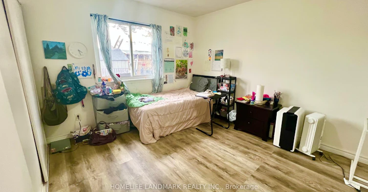 Main Floor-81 United Square, Toronto, ON, M1B 2B9 - 7