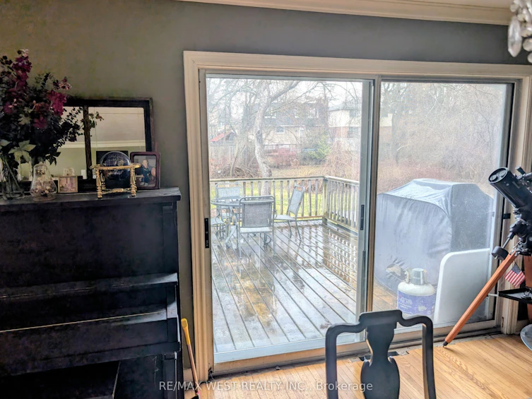 1192 & 1200 Kingston Rd. Road N, Pickering, ON, L1V 1B4 - 4