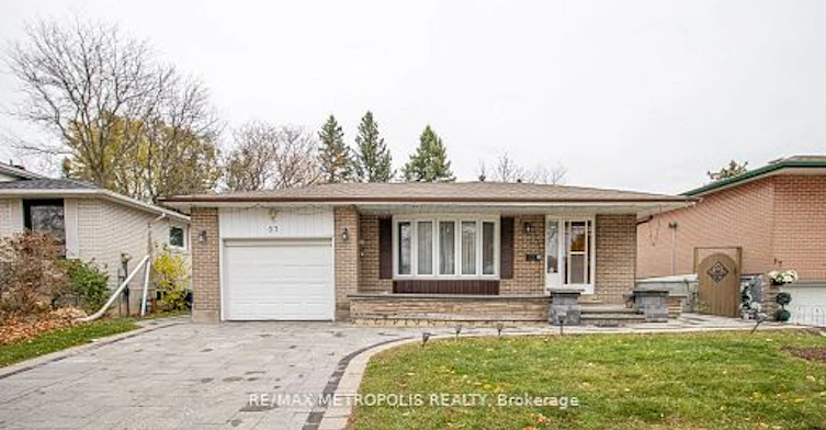 BSMT-37 Albacore Crescent, Toronto, ON, M1H 2L2