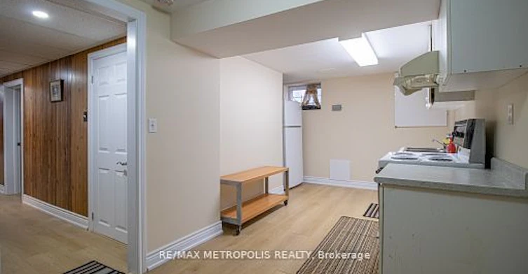 BSMT-37 Albacore Crescent, Toronto, ON, M1H 2L2 - 7