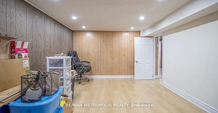 BSMT-37 Albacore Crescent, Toronto, ON, M1H 2L2 - 24