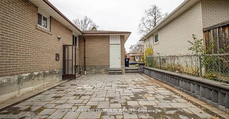 BSMT-37 Albacore Crescent, Toronto, ON, M1H 2L2 - 29