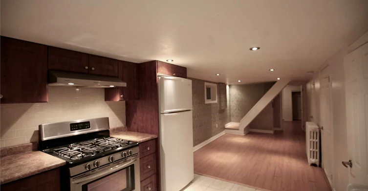 Bsmt-11 Ferrier Avenue, Toronto, ON, M4K 1M8 - 5