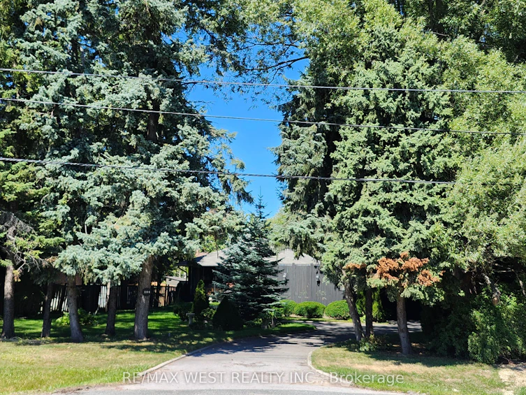 1184 Kingston Road, Pickering, ON, L1V 1B4 - 47