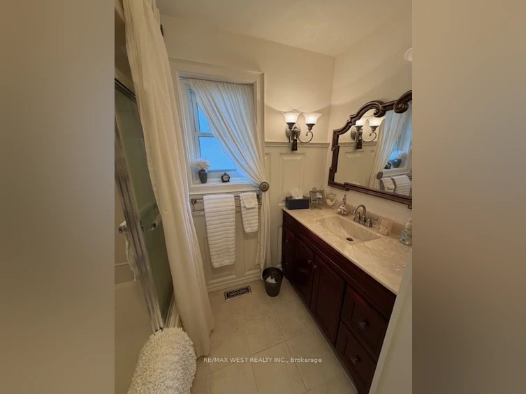 1184 Kingston Road, Pickering, ON, L1V 1B4 - 31