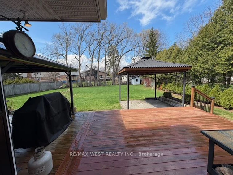 1184 Kingston Road, Pickering, ON, L1V 1B4 - 8