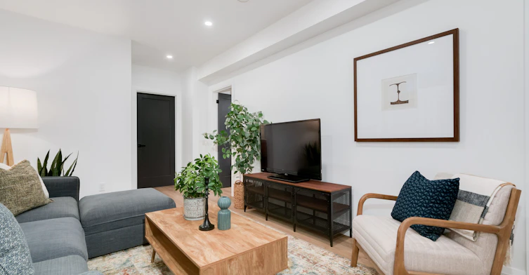 Lower-47 Park Street, Toronto, ON, M1N 2N4 - 10
