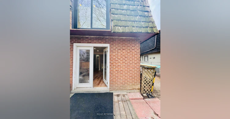 9 Tilley Drive, Toronto, ON, M1C 2T9