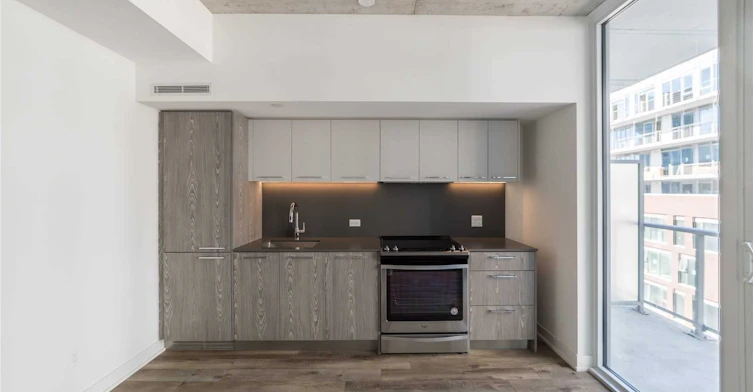 722-15 Baseball Place, Toronto, ON, M4M 0E6 - 2