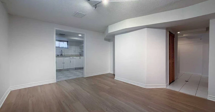 Bsmt-11 Tineta Crescent, Toronto, ON, M1S 2Y5 - 6