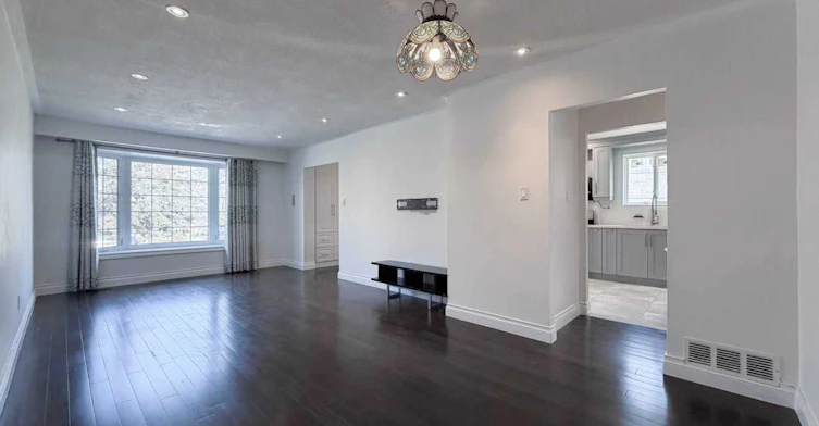 Main-11 Tineta Crescent, Toronto, ON, M1S 2Y5 - 5