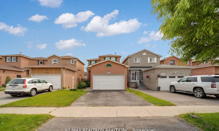 1632 Fairfield Crescent