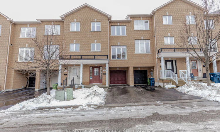 47 Curran Hall Crescent